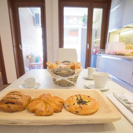 Bed and Breakfast Malenki à Rome Extérieur photo